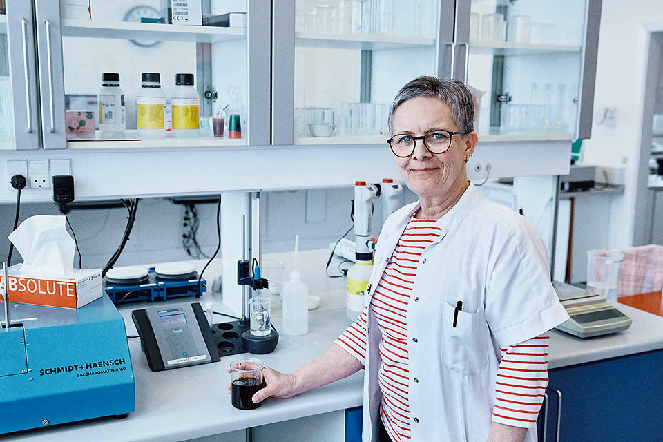 Pia Rasmussen – Laboratory Manager at Nordic Sugar Nakskov Pia Rasmussen – Laboratory Manager at Nordic Sugar Nakskov